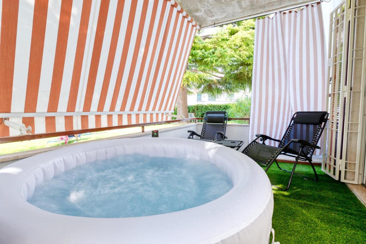 Wolf House - Peschiera - Jacuzzi Privata Apartment *
