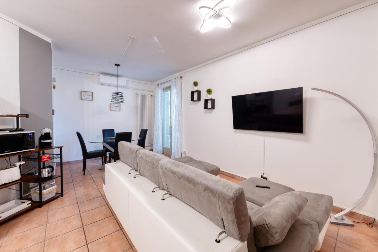 Wolf House - Peschiera - Jacuzzi Privata Apartment Peschiera del Garda